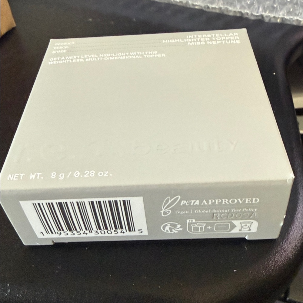 REM BEAUTY HIGHLIGHTER MISS NEPTUNE by Ariana Grande NIB - Picture 3 of 3
